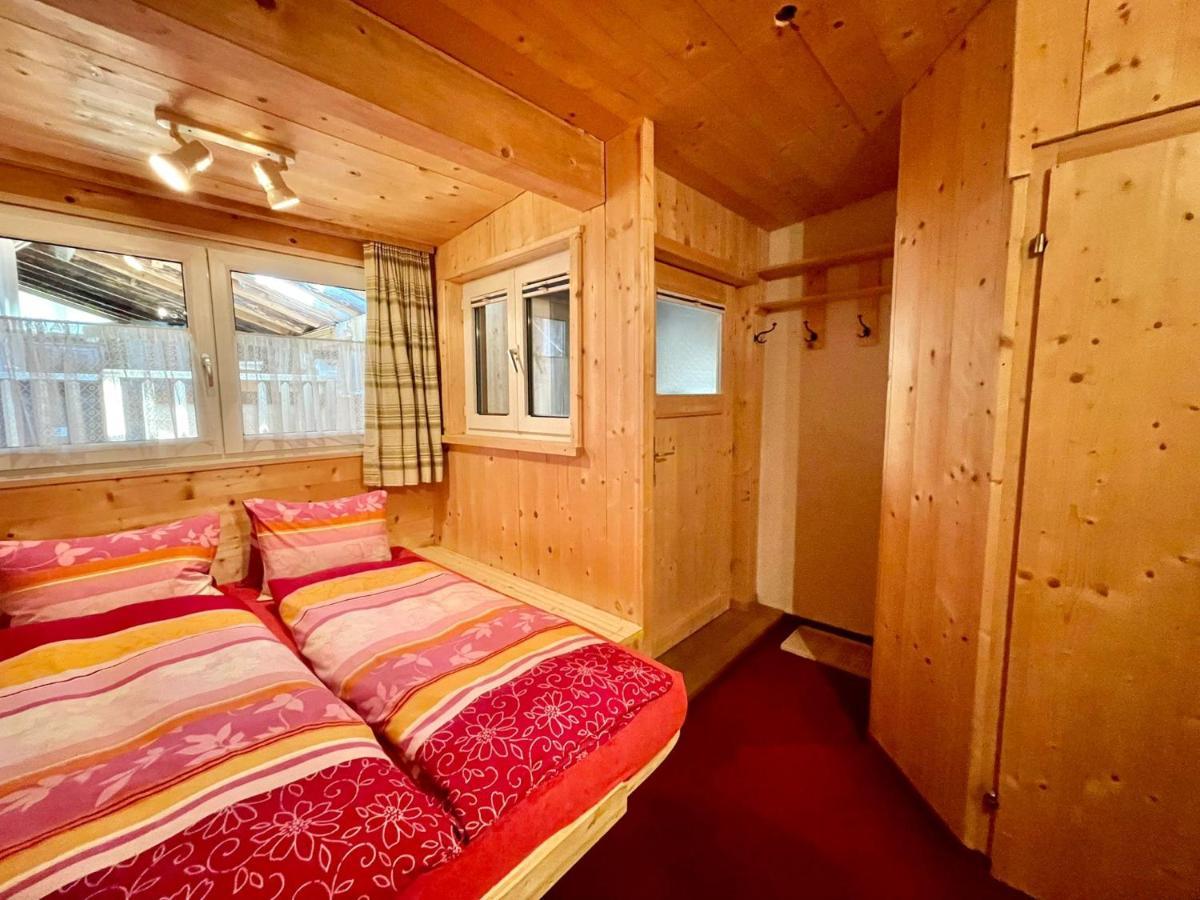 Bnb Guesthouse Lusi Frauenkirch Bagian luar foto