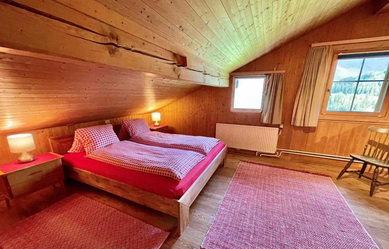 Bnb Guesthouse Lusi Frauenkirch Bagian luar foto