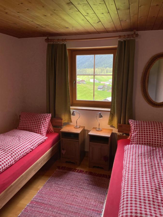 Bnb Guesthouse Lusi Frauenkirch Bagian luar foto
